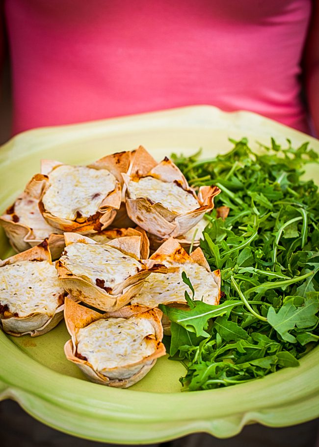 små tacopajer gjorda i muffinsform