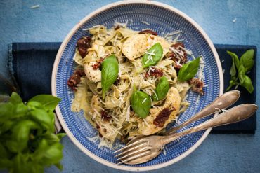 bönpasta med kyckling och pesto