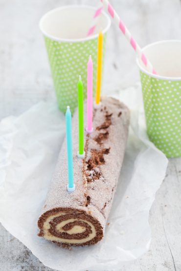 drömrulltårta, chokladrulltårta med smörkräm