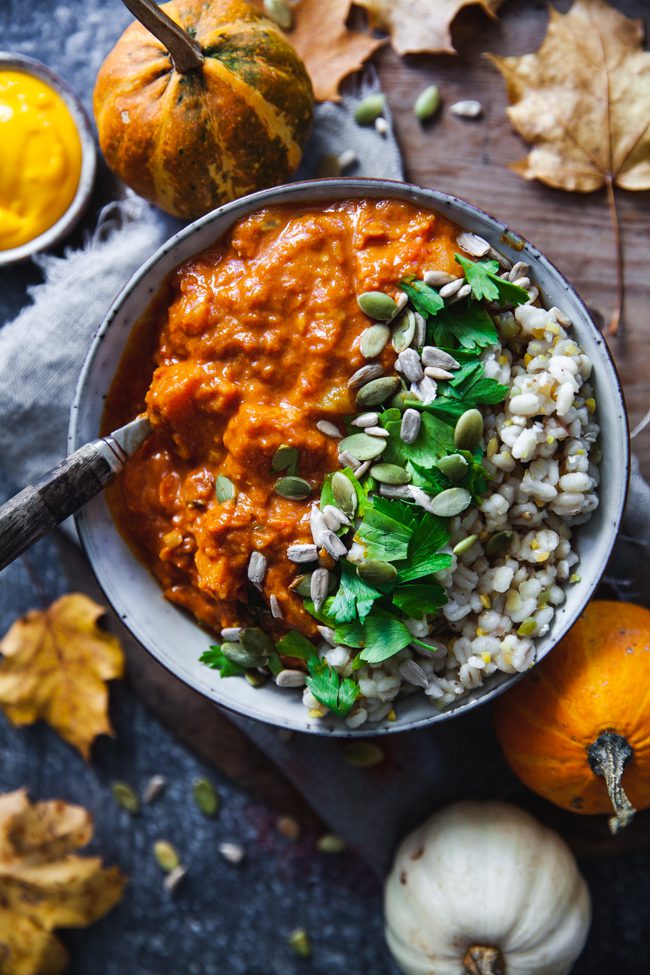 Sötpotatis och pumpagryta med saffransaioli
