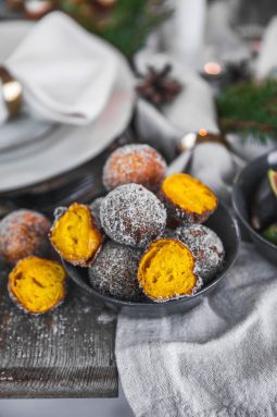 jultapas, glöggmingel, friterade saffransbollar, cervera