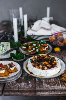 jultapas, glöggmingel, brietårta, cervera