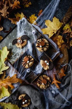 halloween, kakor, halloweenkakor, spindelkakor, fladdermösskakor