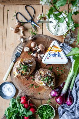 bakpotatis, färskoströra