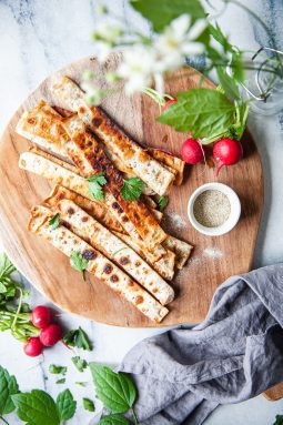 stekt tunnbröd, tilltugg, snittar