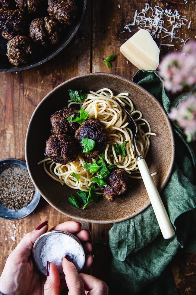 köttbullar, italienska köttbullar, saftiga köttbullar