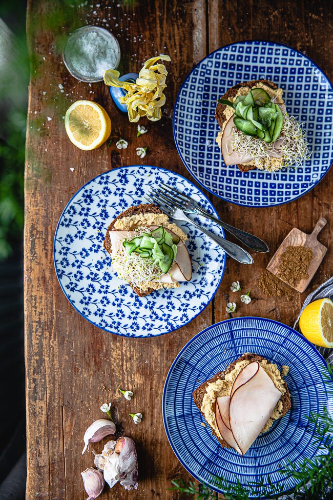 smörgås, extrarökt kyckling, Lönneberga, hummus gula ärtor