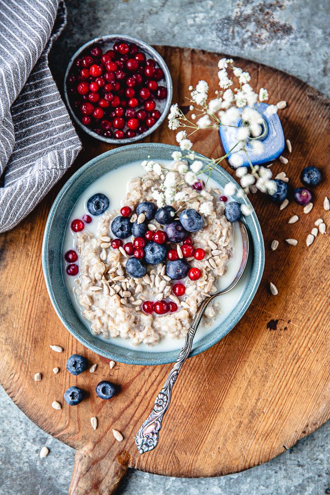 rågflingsgröt, frukost, gröt, frukostgröt, nyttig gröt, hälsosam gröt