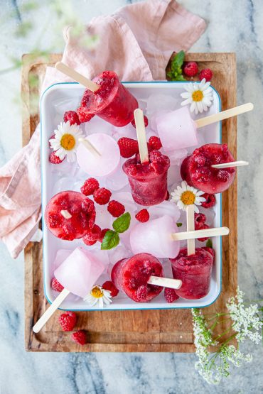 Isglass, saft, vätskeersättning