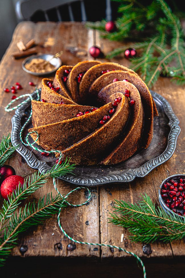 mjukpepparkaka, julbak, mjuk pepparkaka med lingonsylt baka till jul,