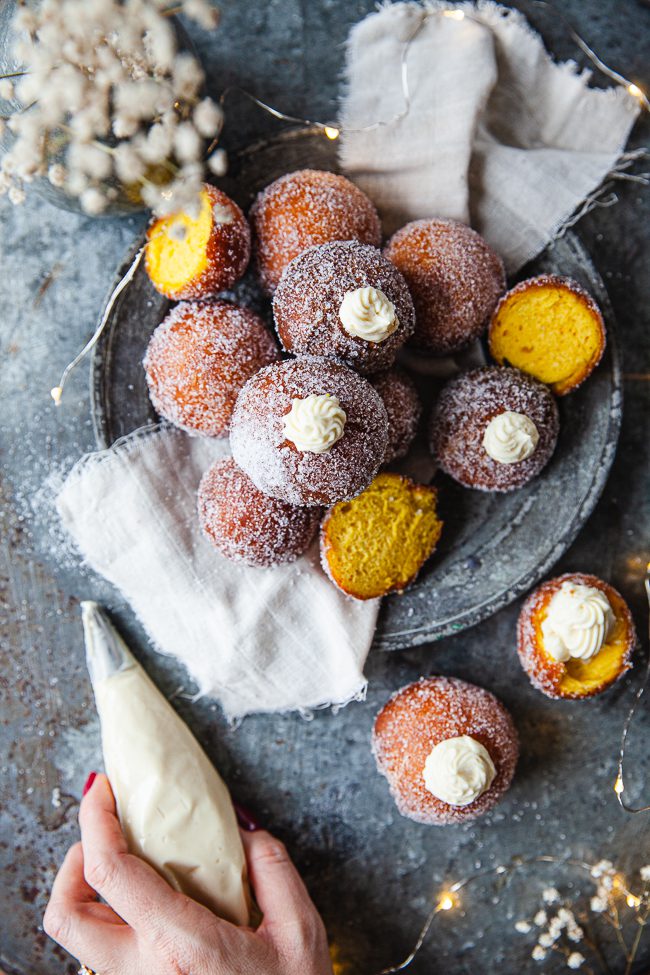 hemgjorda munkar, saffran, munk, december, julfika, adventsfika