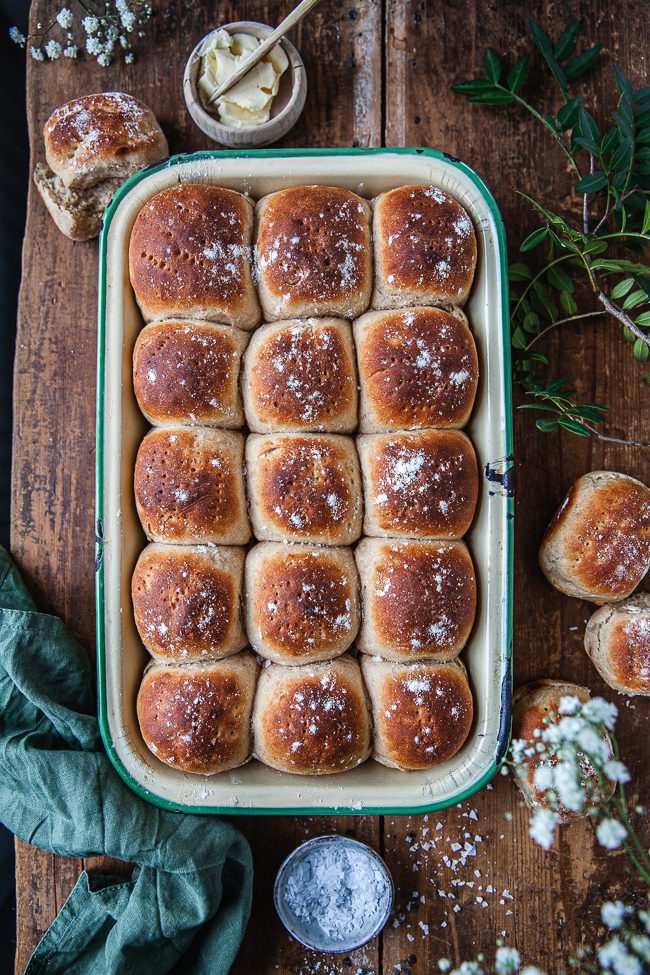 tekaksfrallor, mjukt bröd, hembakat bröd, bröd i långpanna