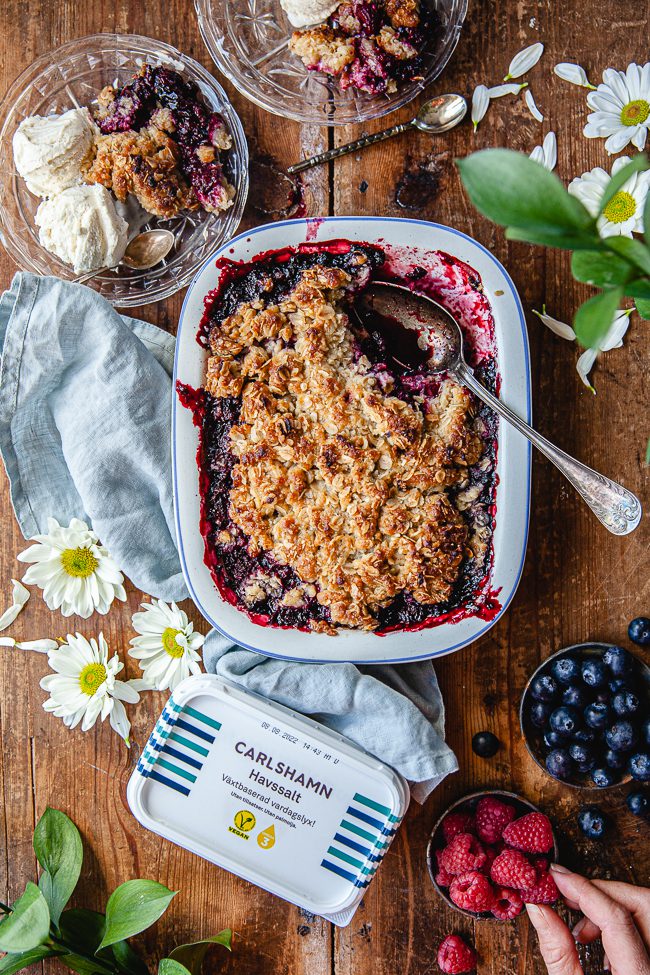 Knäckig bärpaj, vegansk paj, mjölkfri paj, smulpaj