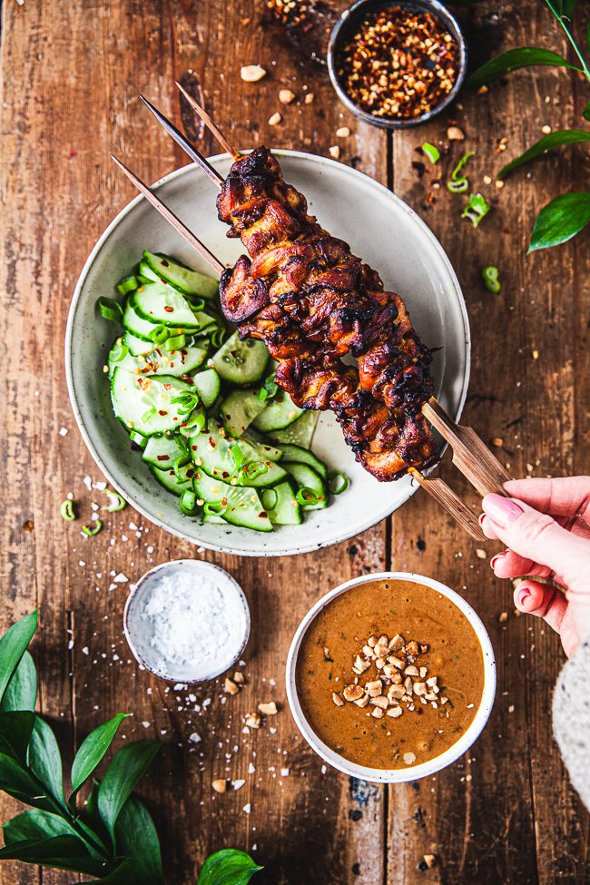 kycklingspett med jordnötssås