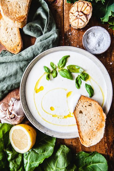 fetaostsås, krämig fetaoströra